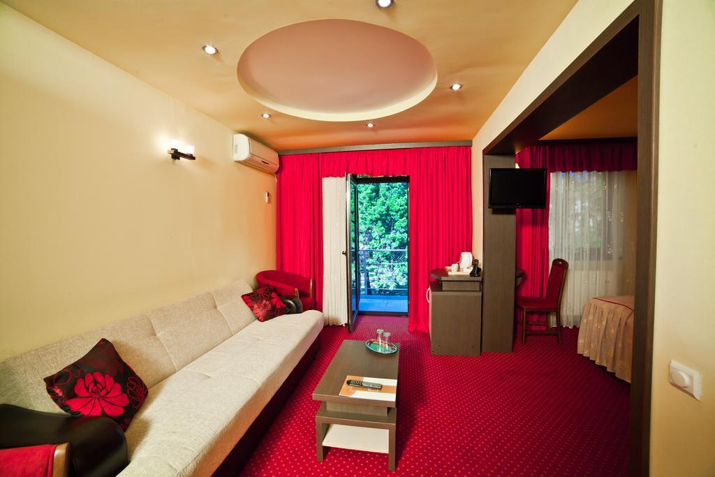 Hotel Dana أمارا المظهر الخارجي الصورة