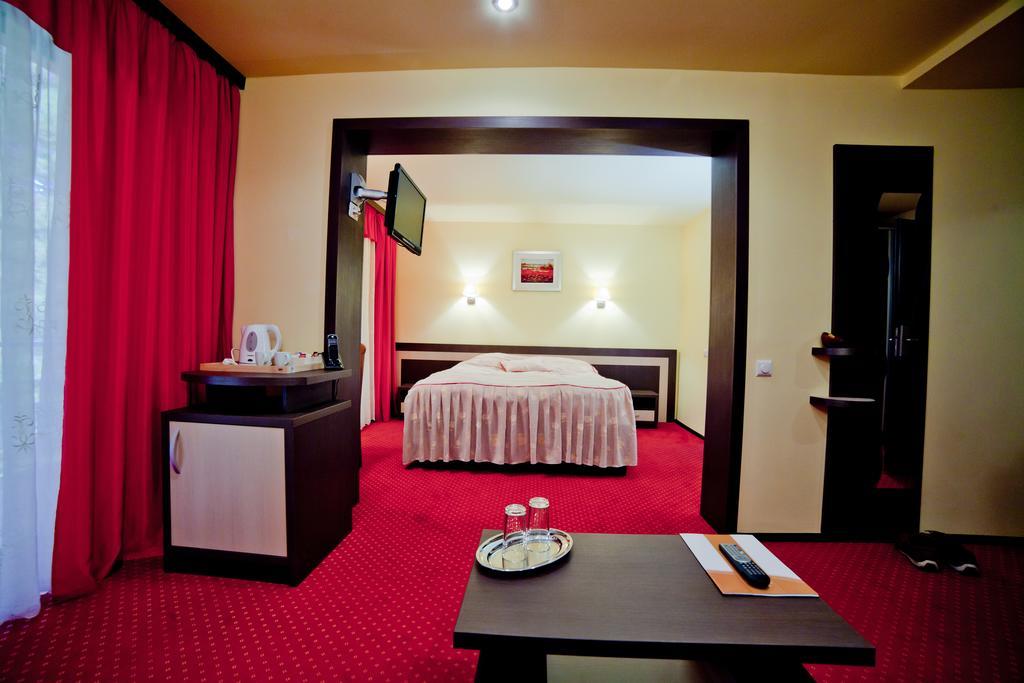 Hotel Dana أمارا المظهر الخارجي الصورة