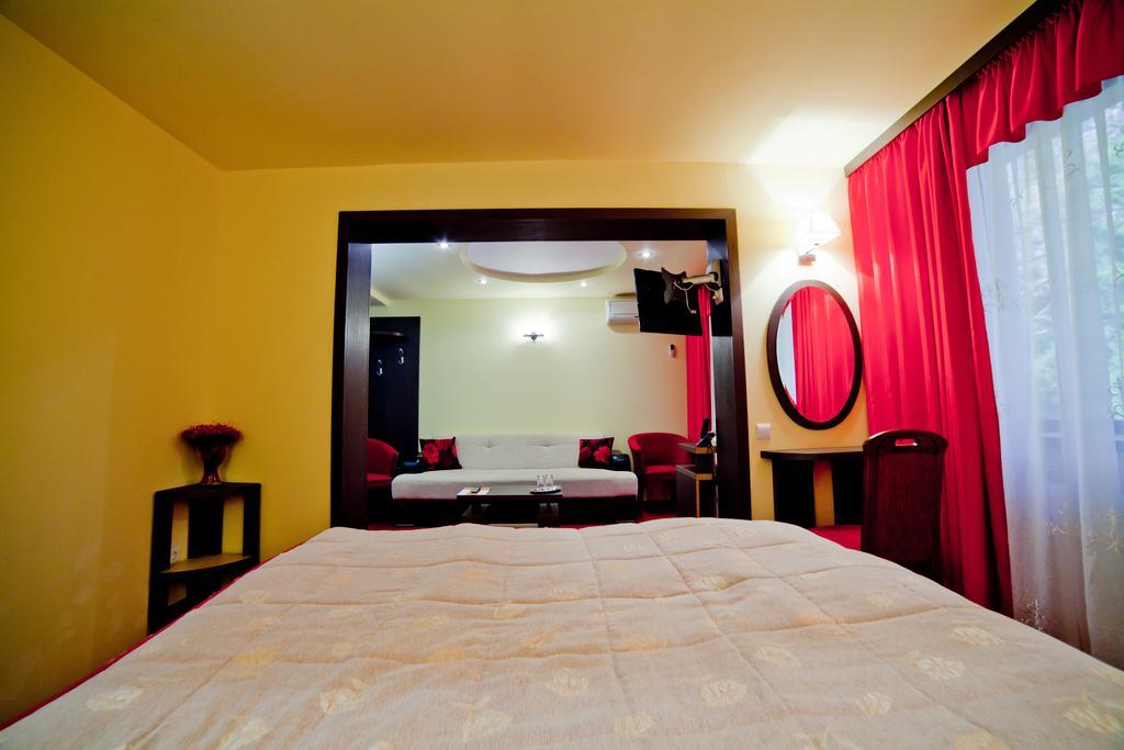 Hotel Dana أمارا المظهر الخارجي الصورة